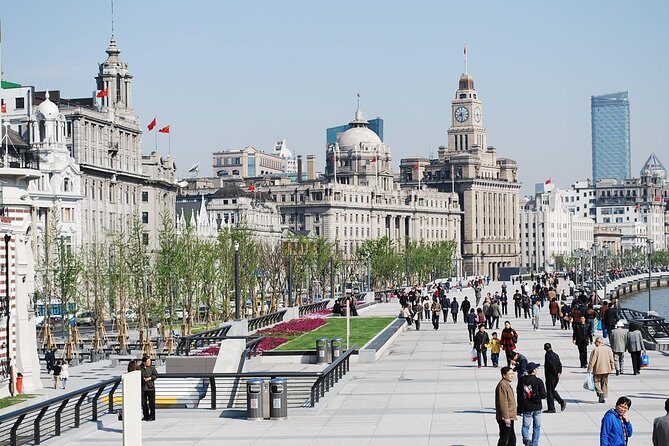 Coach Day Tour: Classic and Modern Shanghai with Lunch - What Travelers Love and What to Watch For