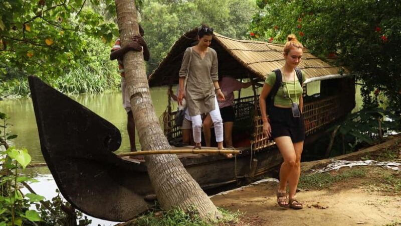 Cochin: Full-day Backwater Tour with Lunch and Evening Tea - Afternoon Canoe Ride and Village Life