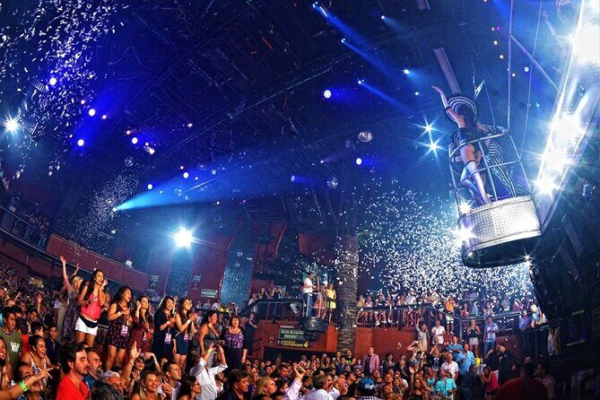 Coco Bongo Music And Show Ticket - How the Experience Looks in Practice