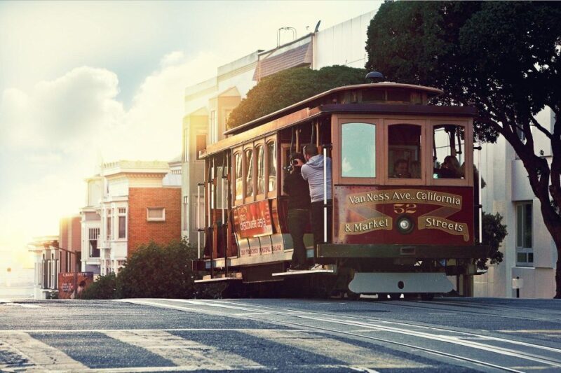 Coit Tower & Little Italy Landmark Walking Tour - The Value of This Tour