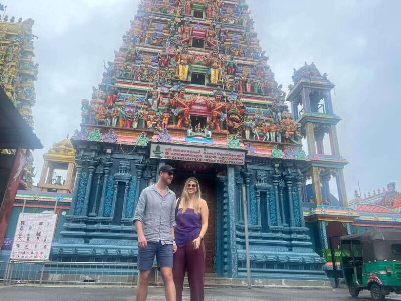 Colombo City Exploration with Banana Leaf Lunch - Passing By Key Landmarks