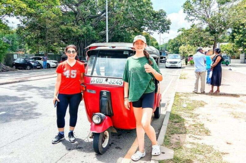 Colombo City Sightseeing Tour By Tuk Tuk with Pick-up & Drop - Key Points