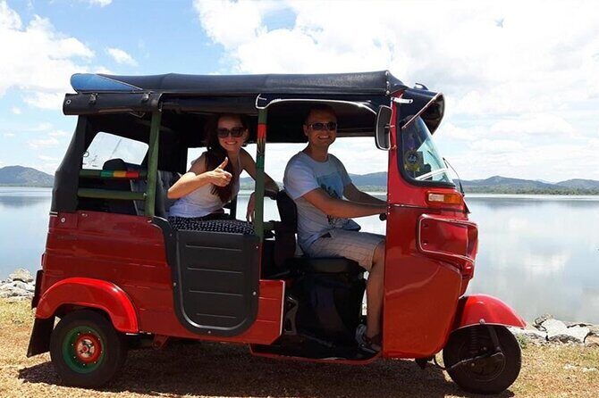 Colombo City Tour Morning OR Evening Tuk Tuk tour All Inclusive - Exploring the Stops in Detail