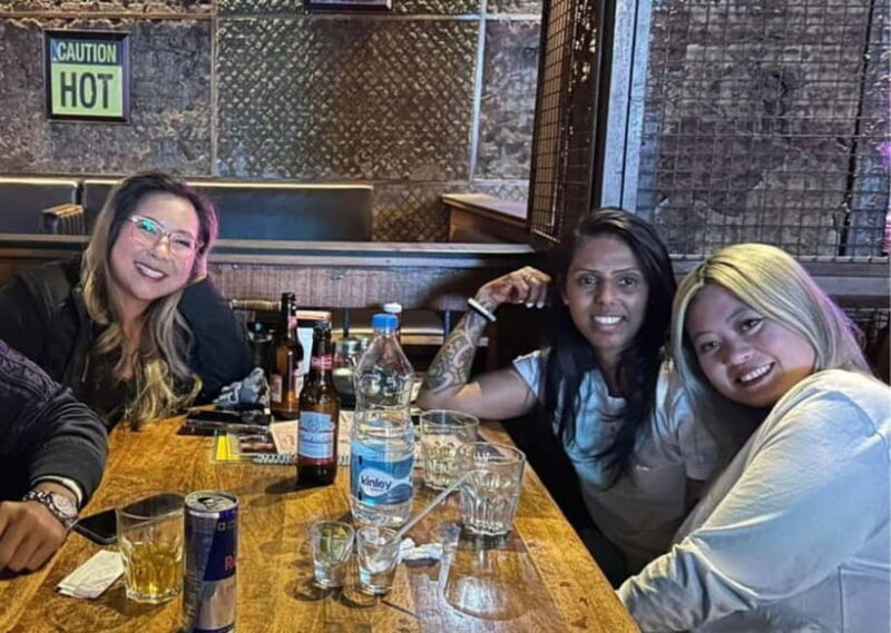 Colombo Guided Pub-Hopping Tour: Walk, Drink & Repeat - Drinking and Socializing