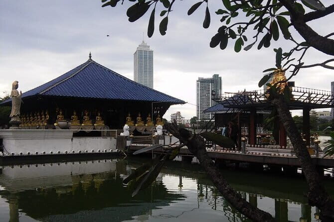 Colombo Half Day City Tour - Key Points