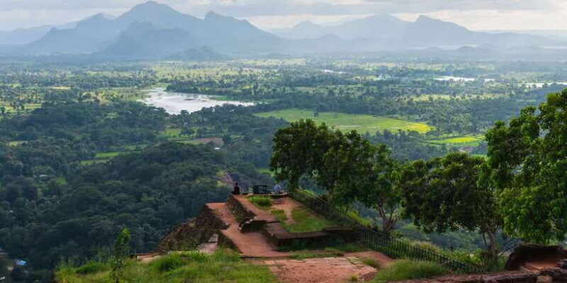 Colombo: Polonnaruwa & Sigiriya Guided Day Tour with Lunch - Practical Details and What Travelers Can Expect