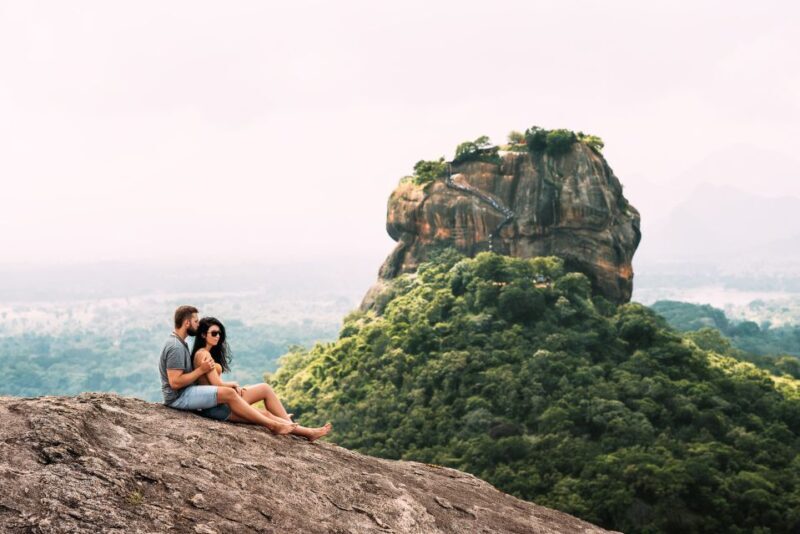 Colombo: Polonnaruwa & Sigiriya Guided Day Tour with Lunch - In Summary