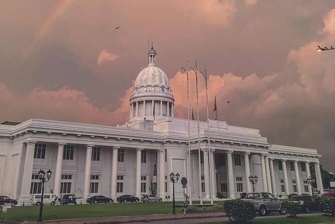 Colombo private City Tour by TukTuk Experience Morning or Evening - Who Should Consider This Tour?