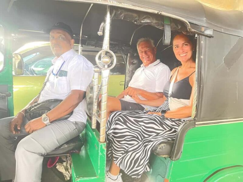Colombo: Private Guided Tour of the City by Tuk-Tuk - Practical Details and Expectations