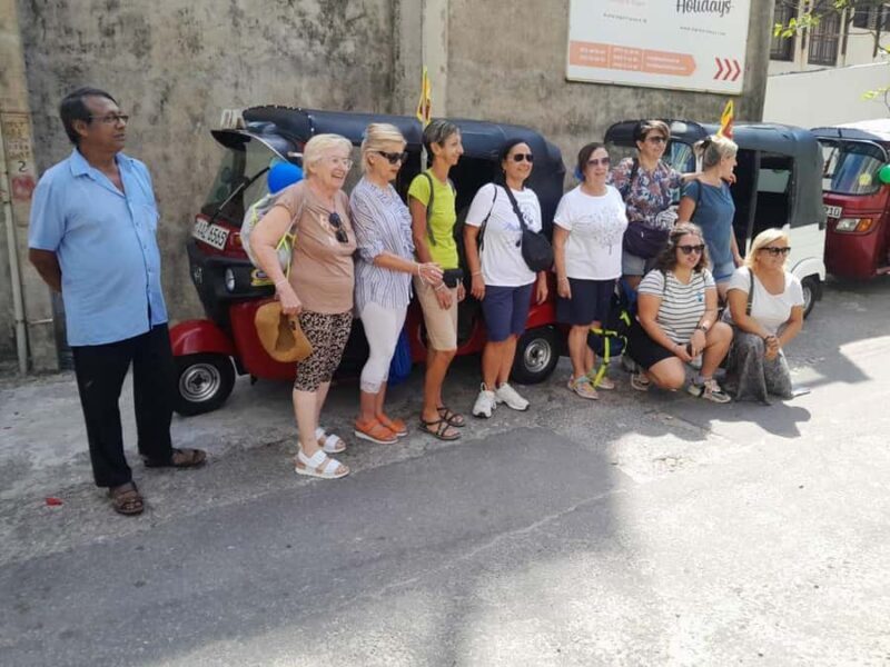 Colombo: Private Guided Tour of the City by Tuk-Tuk - FAQ