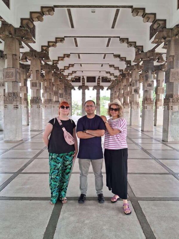 Colombo: Private Guided Tuk Tuk City Tour with Hotel Pickup - A Closer Look at the Itinerary