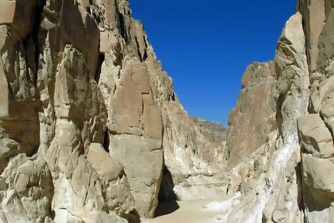 Coloured Canyon and White Canyon 1-day Jeep Safari From Dahab - FAQs