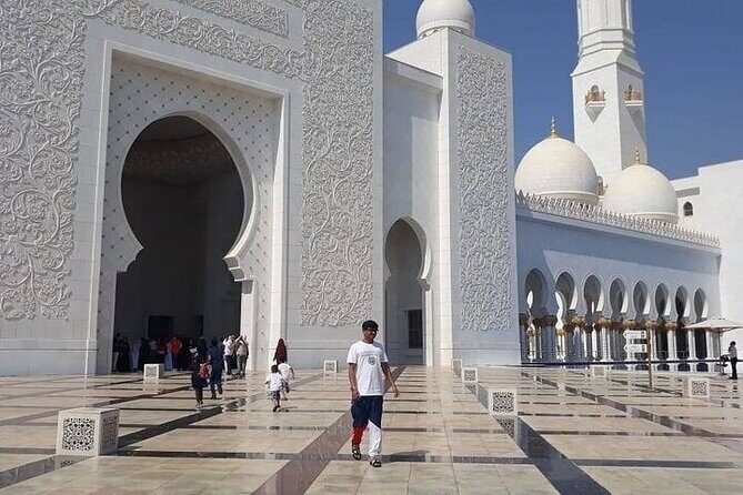 Combo Tour: Grand Mosque Visit &amp; Dubai Desert Safari Experience - Who Should Consider This Tour?