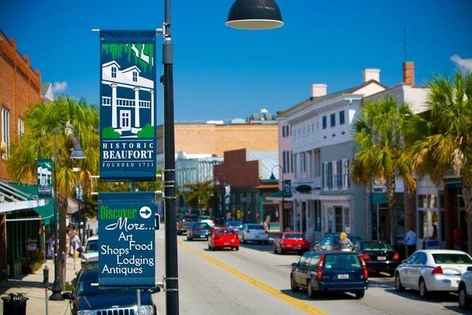 Complete History and Movie Walking Tour of Beaufort - Key Points