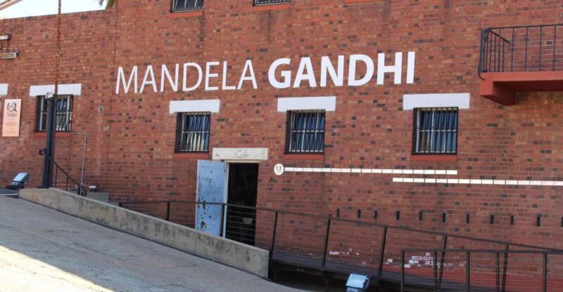 Constitutional Hill & Apartheid Museum Half Day Tour - What to Expect from This Tour