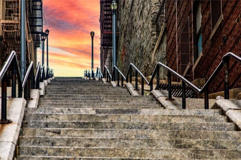 Contrasts of New York Tour - Authentic Experiences and Highlights