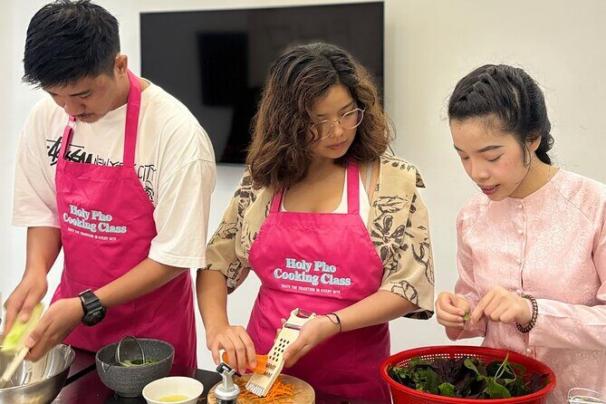 Cook 4 Local Vietnamese Dishes In Pink-themed Class & Market Tour - FAQ