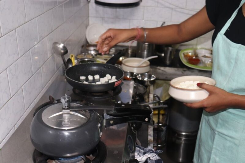 Cooking class and dinner with Rekha family with full meals - The Sum Up