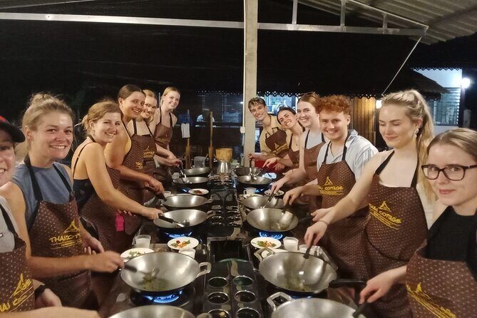 Cooking class in organic garden and local market tour ThaiCottage - Who Will Love This Experience?