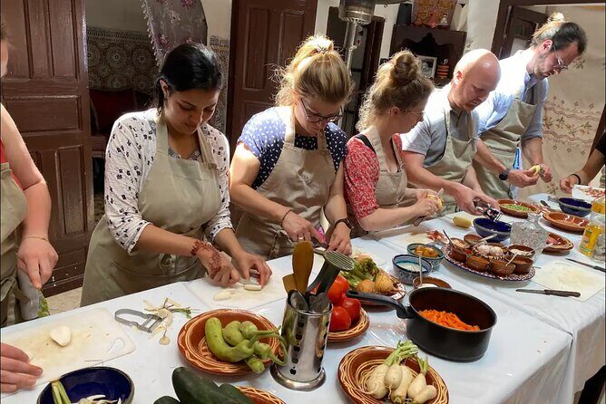 Cooking class with a local family with Chef Latifa - Local dishes - Who Should Consider This Experience?