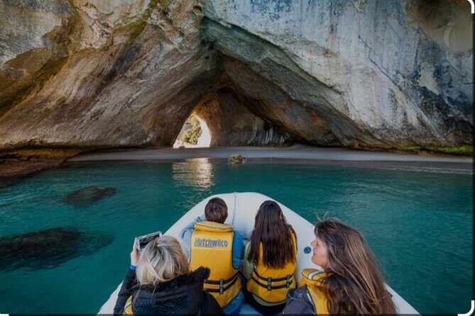 Coromandel Caves, Hot Water Beach&Driving Creek Railway(optional) - Who Is This Tour Perfect For?