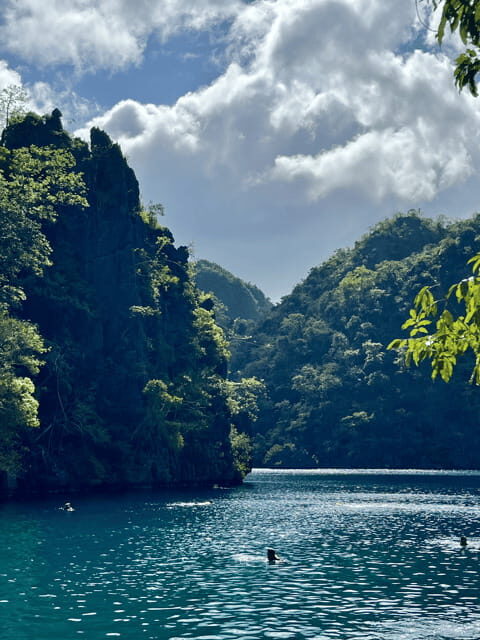 Coron: Private Boat Hire with Bespoke Guided Tour - Guide & Crew: The Heart of the Tour