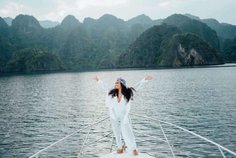 Coron: Private Island-Hopping Tour on a Yacht or Speedboat - A Deep Dive into the Experience