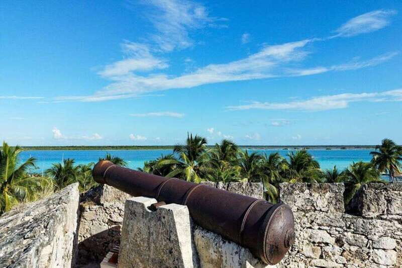 Costa Maya: Bacalar Lagoon and Cenote Boat Adventure - Why This Tour Offers Good Value