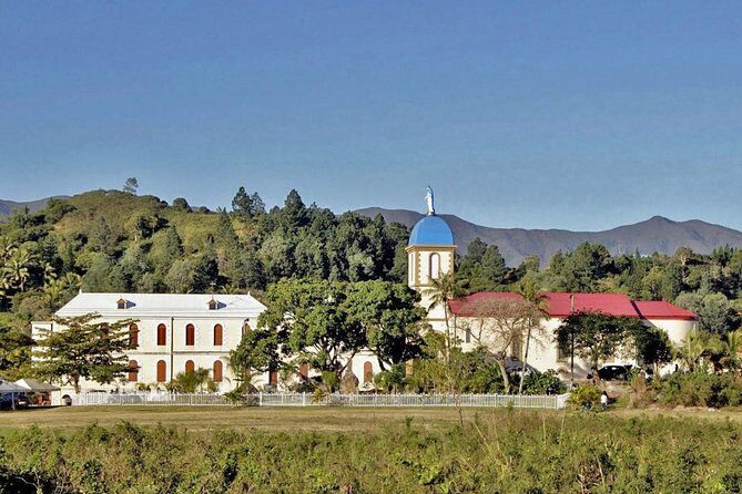 Country Tour (2h30) included Tjibaou Cultural Center & Church - La Conception Church (10 Minutes)
