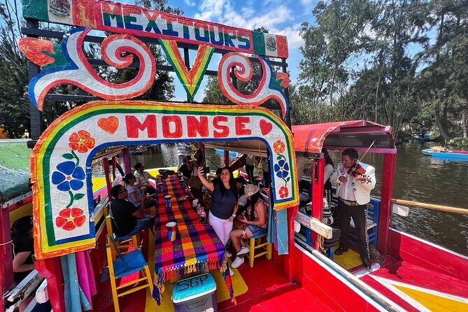 Coyoacán and Xochimilco including Frida Kahlo Museum - Key Points