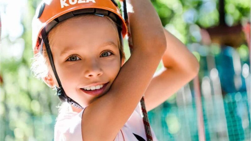 Cozumel: KUZÁ Beach & Adventure Park Deluxe Pass & Zip Line - Food and Drinks