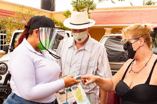 Cozumel Private Jeep Tour with Snorkeling Experience and Lunch - Who Should Book This Tour?