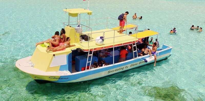 Cozumel: VIP Glass Bottom Boat & Snorkeling 3 Reefs Tour - The Boat and Onboard Experience