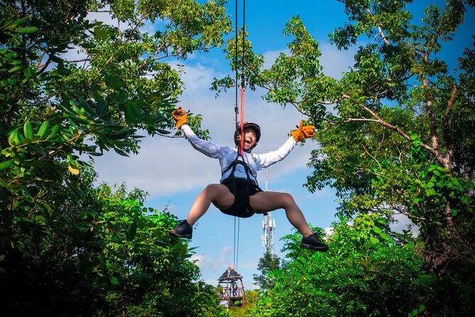 Cozumel zipline thrill adventures - The Group and Duration