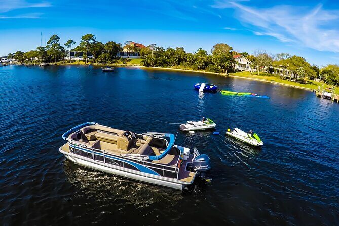Crab Island: Pontoon Boat Rentals - Wildlife and Scenic Highlights
