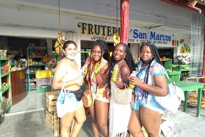 crazy walking food tour Inlakech Playa del Carmen - Walking Through Neighborhoods and Street Art