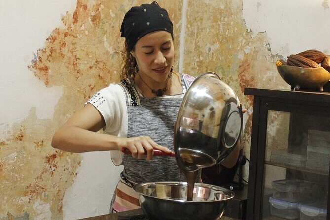 Create your own Oaxacan chocolate bar - First Impressions and Meeting Point