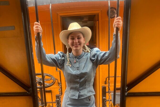 Creative Soul Scavenger Hunt of Silverton Colorado - Summary: The Best of Silverton with a Creative Spin