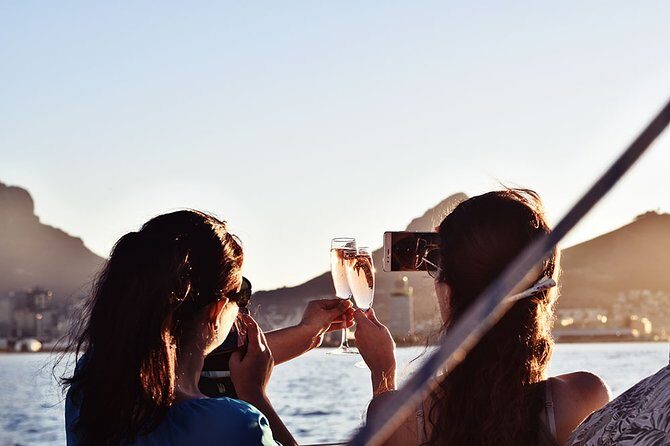 Cruise and Dine Dinner / Cape Town: Sunset Champagne Cruise and 3-Course Dinner - A Balanced Look at Cape Town’s Sunset Cruise and Dinner Experience