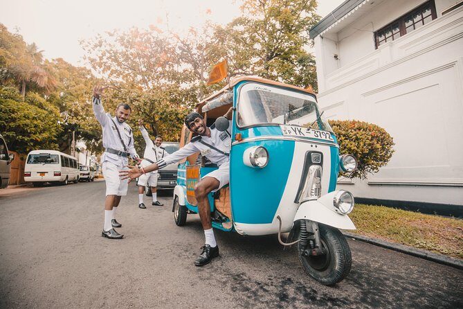 Cruise by tuk tuk in Colombo - Key Points
