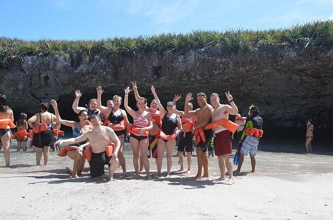 Cruise in Marietas Island with Lunch and Open Bar - The Sum Up