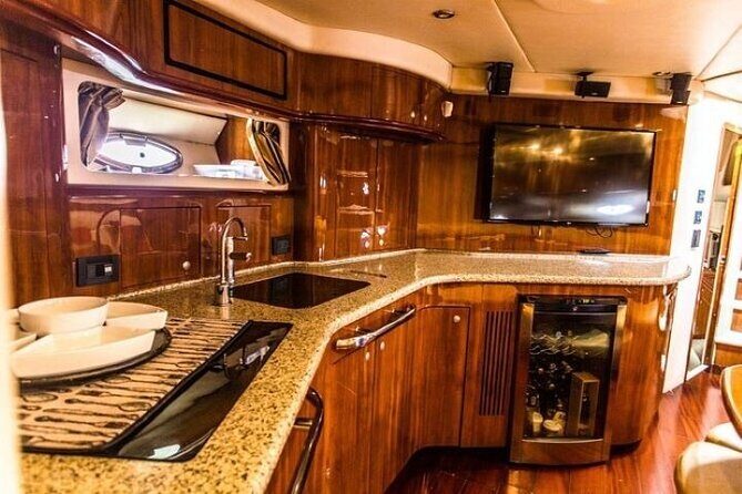 Cruise in style on our 60-foot yacht in Cancun for 20 people - The Sum Up