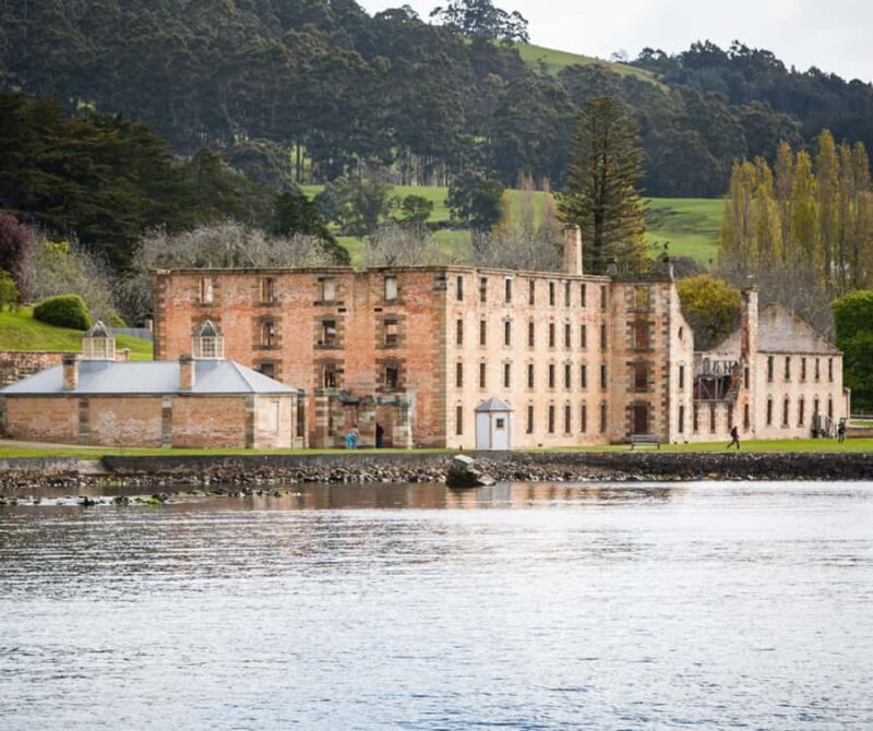 Cruise Ship - Port Arthur Shore Excursion - Hobart - Starting Point and First Impressions
