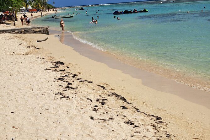 Cruise Stopover at Village Sainte Anne and its Beach - FAQ