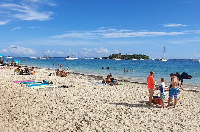 Cruise stopover - Plage du Gosier Round trip - The Sum Up