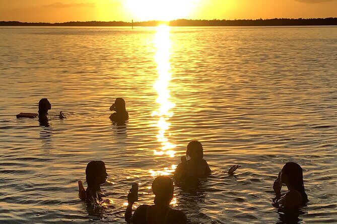 Cruisin' Tikis Key Largo - Sunset Cruise - The Sum Up