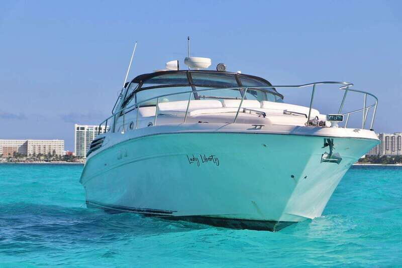 Cruising paradise in a luxury yacht in Cancun - Key Points