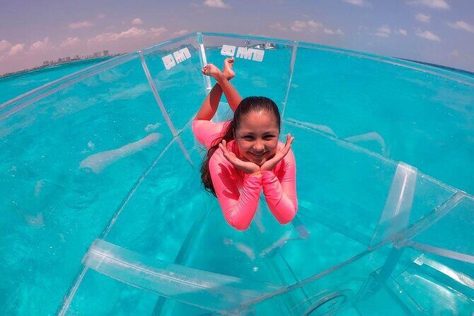 Crystal Boat Tour to Nichupté Lagoon CANCUN - Key Points
