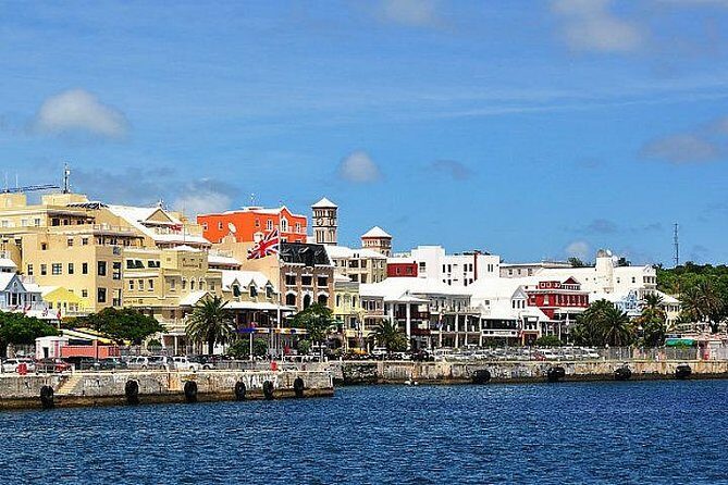 Crystal Caves, Aquarium, City of Hamilton and Ferry - Key Points