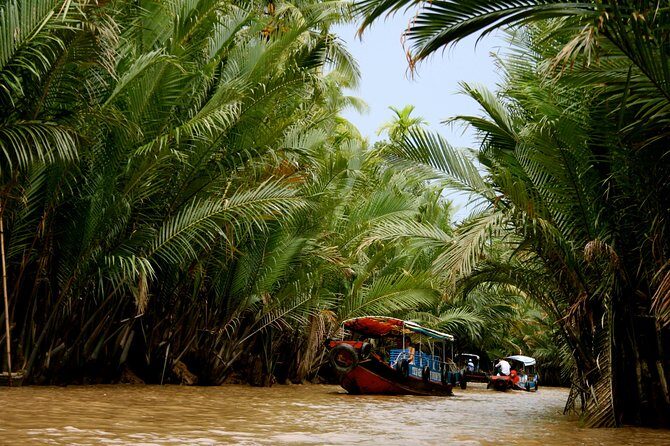 Cu chi Tunnel & Mekong Delta Full Day BBQ Lunch Lux Group 10 pax - Who Will Appreciate This Tour?